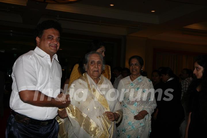 Megastar Amitabh Bachchan unveils Nitin Desai's book at his 25th year celebrations at JW Marriott in Mumbai