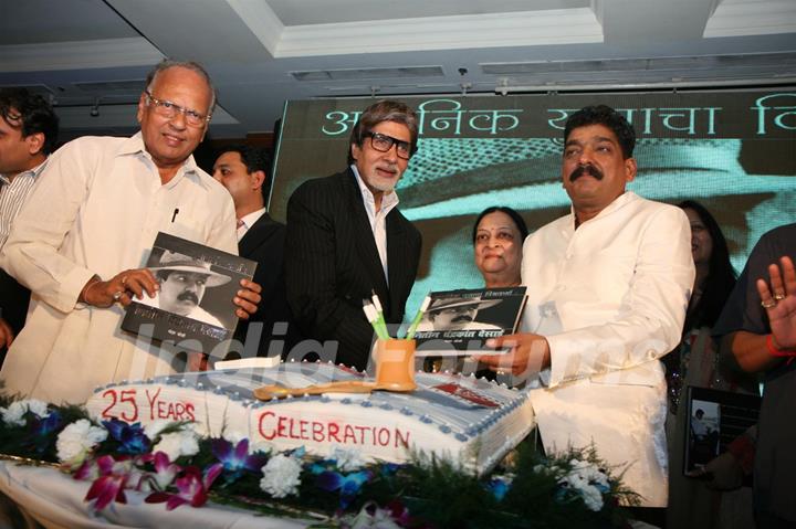 Megastar Amitabh Bachchan unveils Nitin Desai's book at his 25th year celebrations at JW Marriott in Mumbai