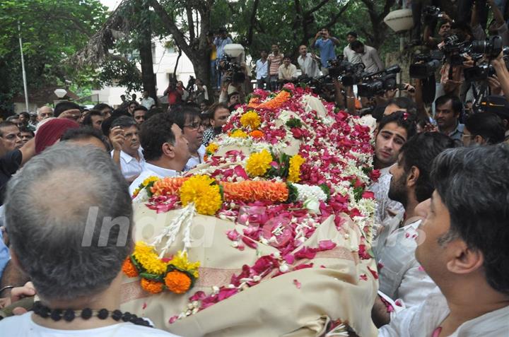 Bollywood celebs pays tribute to Shammi Kapoor