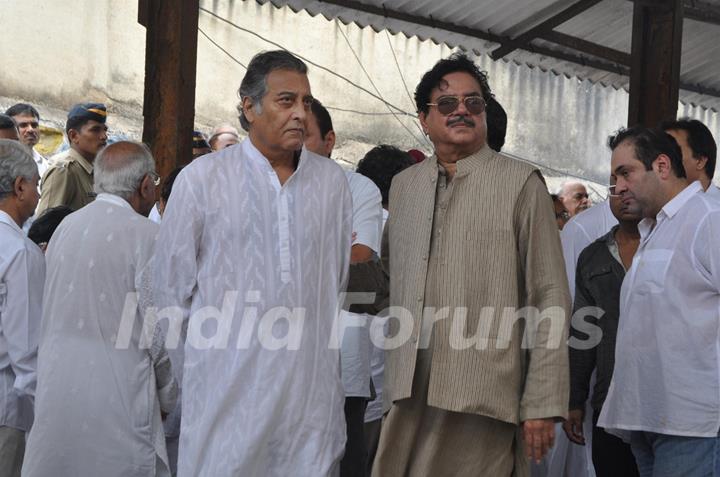 Shatrughan Sinha and Vinod Khanna pays tribute to Shammi Kapoor