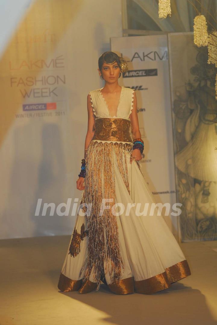 Arjun Rampal walks the ramp for Rohit Bal at Lakme Fashion Week 2011 launch