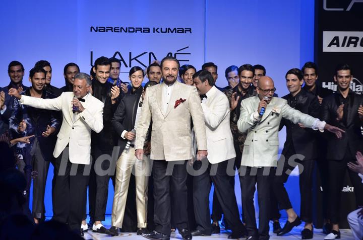 Celebs walk on the ramp for designer Narendra Kumar Ahmed at Lakme Fashion Week 2011 Day 2, in Mumbai