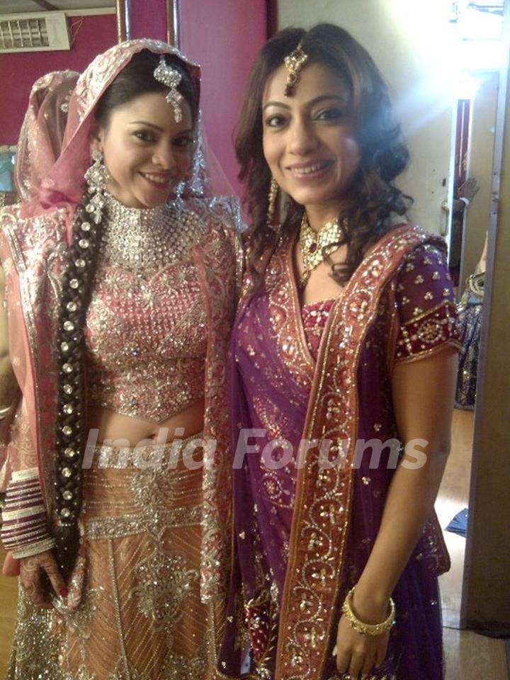 Neha with Natasha in Bade Acche Laggte Hai