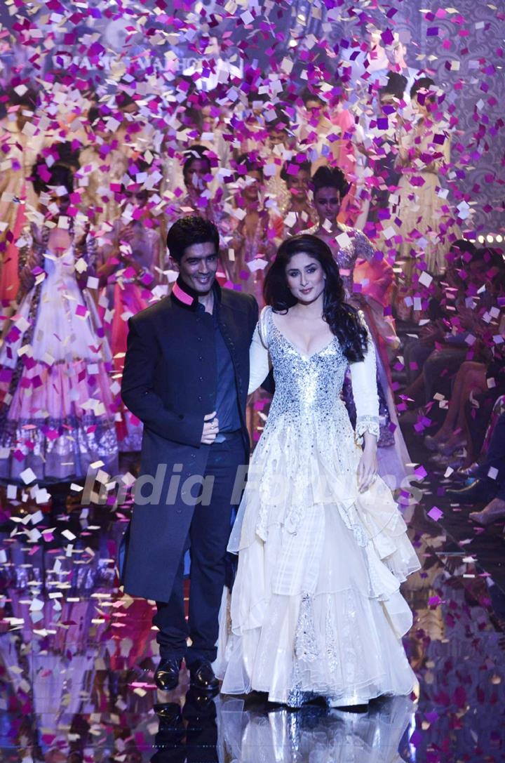 Kareena Kapoor showcase creation by designer Manish Malhotra during the Lakme Fashion Week Day 5 in Mumbai. .