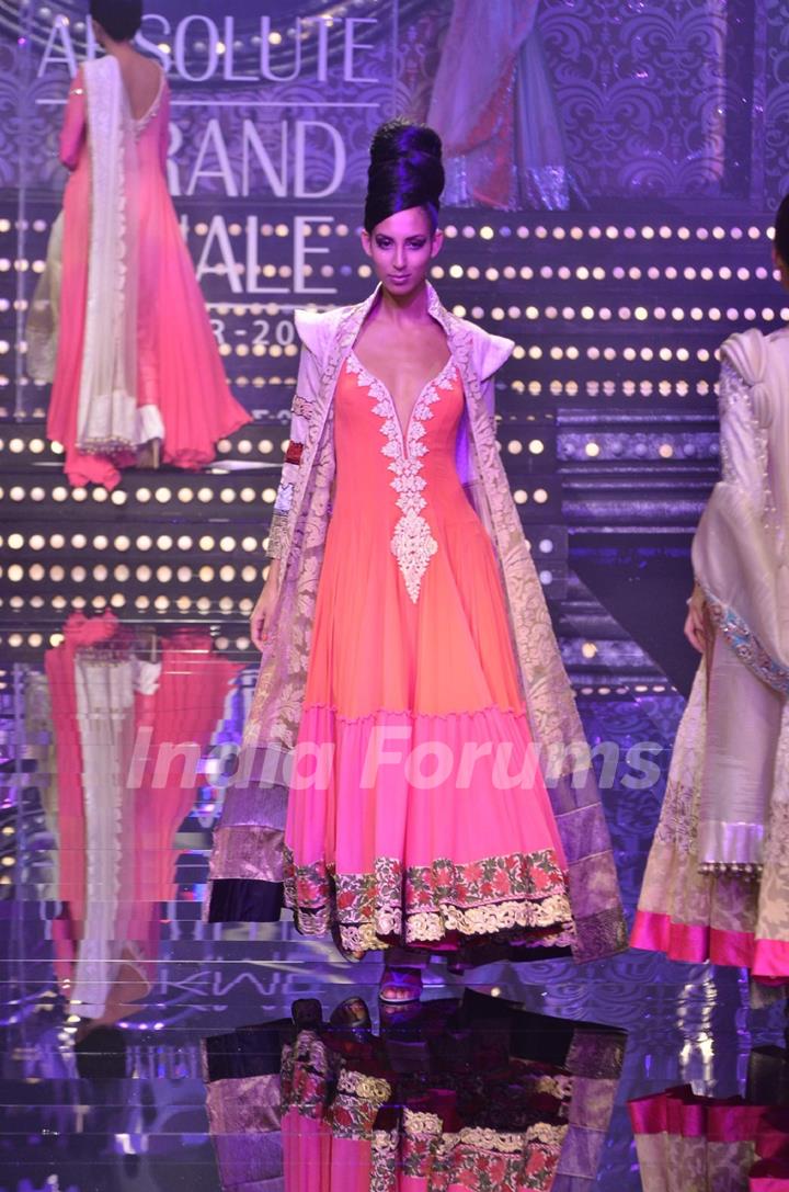 Model showcase creation by designer Manish Malhotra during the Lakme Fashion Week Day 5 in Mumbai. .