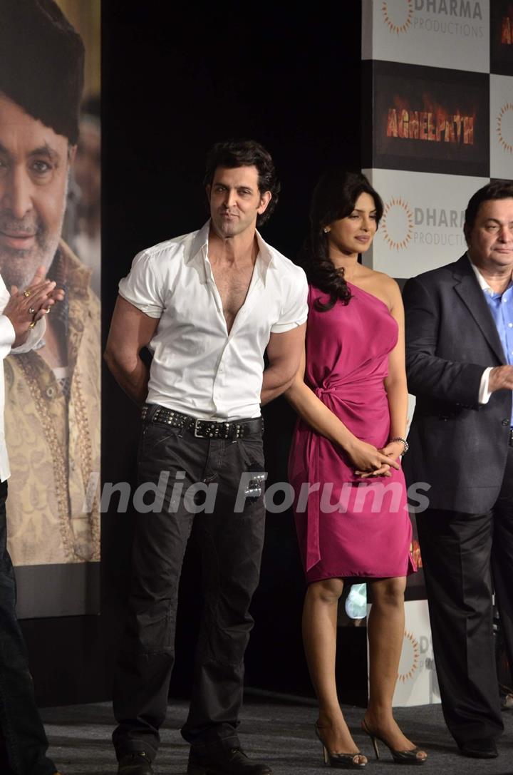 Hrithik Roshan with Priyanka Chopra at Agneepath Trailer Launch Event. .