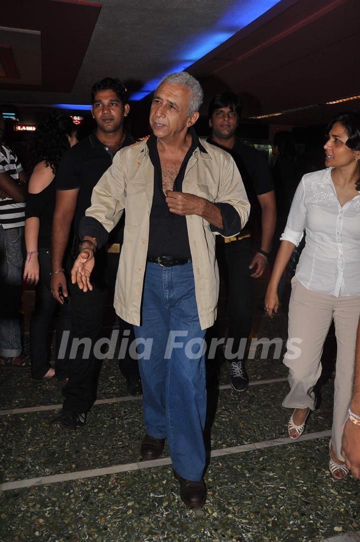 Naseeruddin Shah at first look of 'The Dirty Picture' at Bandra