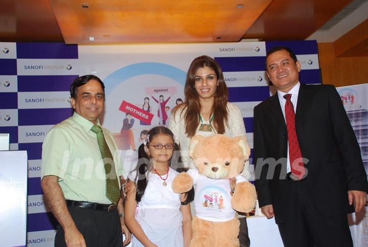 Raveena Tandon at Mothers against Flu press meet at Four Seasons. .