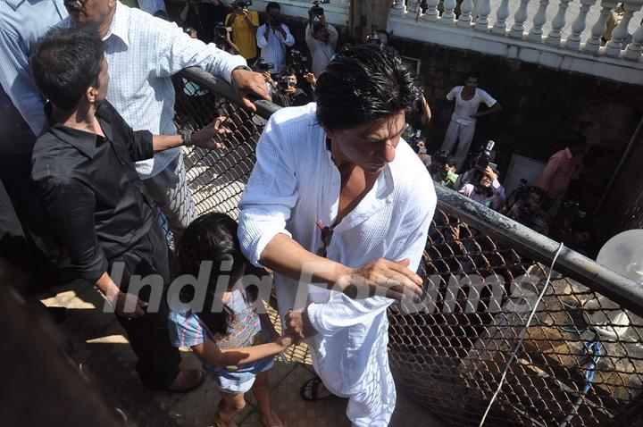 Shah Rukh Khan celebrates Eid