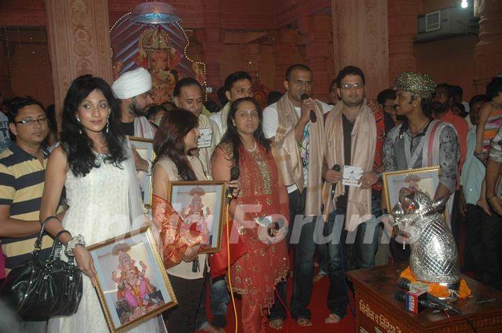 Singers join together for Ganesha album for 3rd rock entertainment at Provogue lounge and Andheri Ka Raja. .