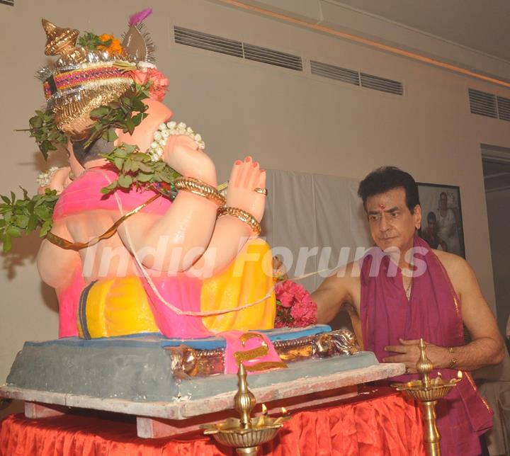 Jeetendra paying devote to Lord Ganesha during the occasion of Ganesh Chaturthi at their home