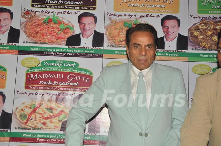 Dharmendra launch YUMMY CHEF 'Heat and Eat' at Novetal Hotel