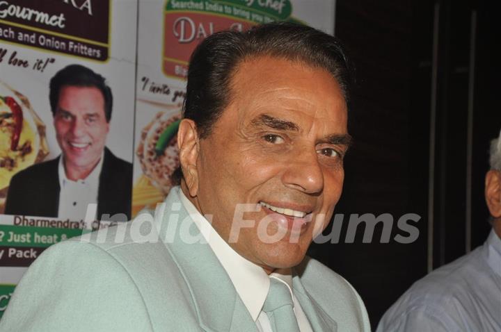 Dharmendra launch YUMMY CHEF 'Heat and Eat' at Novetal Hotel