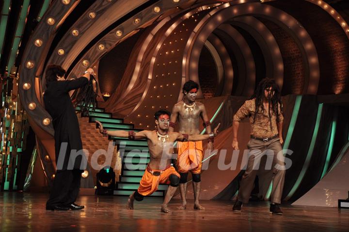 Shahid Kapoor on the sets of Just Dance in Filmcity, Mumbai