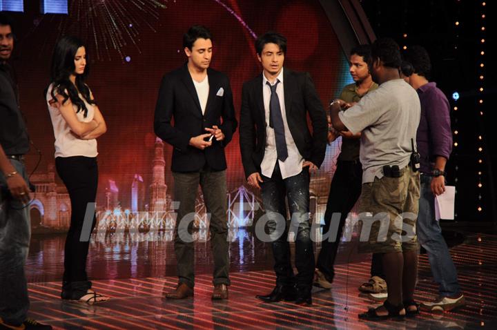 Imran Khan, Ali Zafar and Katrina Kaif on the sets of India's Got Talent