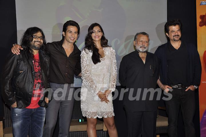 Pankaj, Anil, Pritam, Shahid and Sonam at Mausam film music success bash at JW Marriott