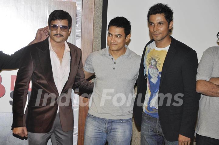 Aamir, Jimmy and Randeep unveils Saheb Biwi Aur Gangster music album at Sea Princess,Juhu in Mumbai