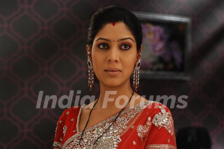 Saakshi Tanwar as Priya