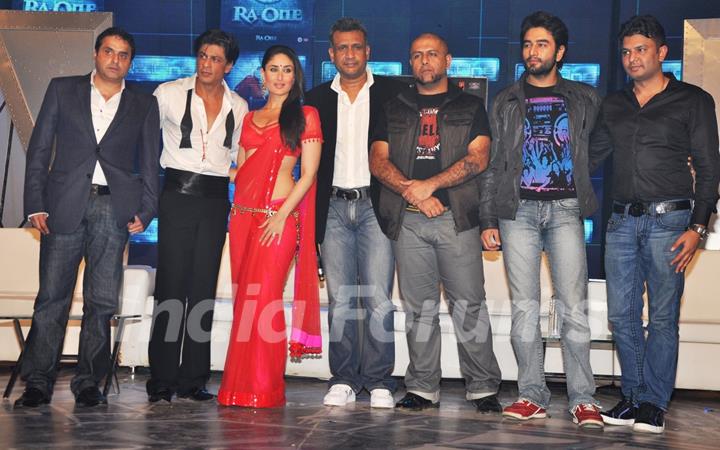 Shah Rukh, Kareena and Vishal-Shekhar on the Ra.One music launch