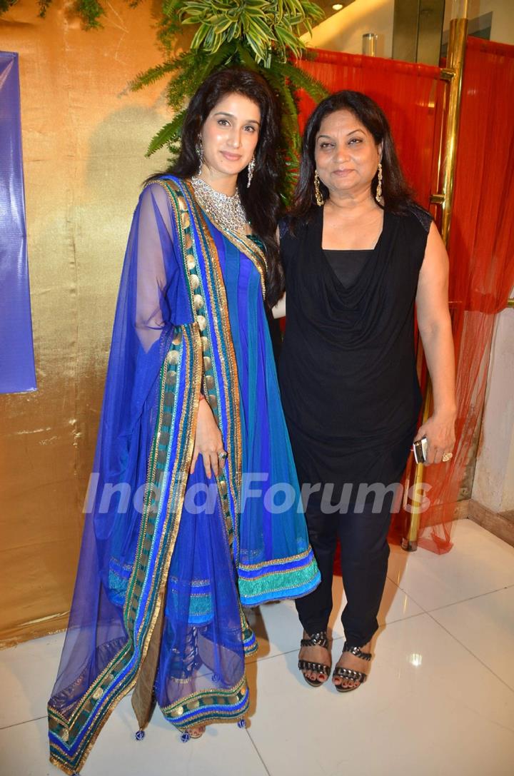 Sagarika Ghatge unveils new collection by designer Nisha Sagar at Juhu, Mumbai