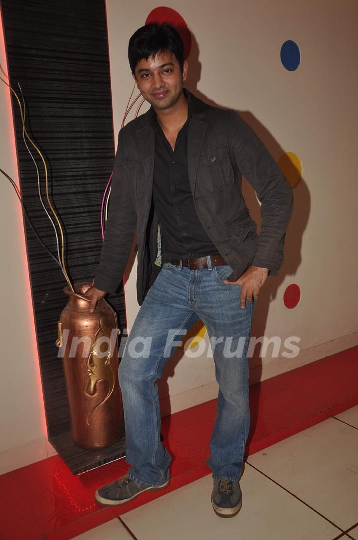 Anuj Thakur at 'Beend Banoongaa Ghodi Chadhunga' tvshow celebrate the completion of 100 episodes