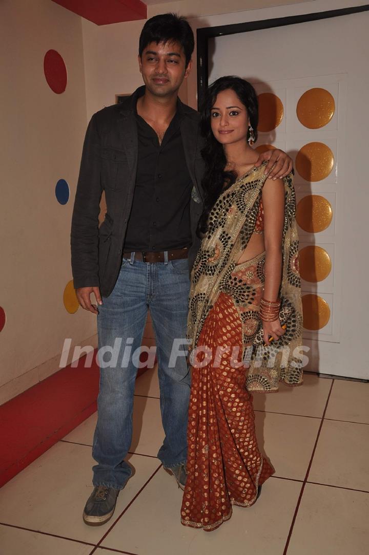 Anuj and Jayashree at 'Beend Banoongaa Ghodi Chadhunga' tvshow celebrate the completion of 100 episo