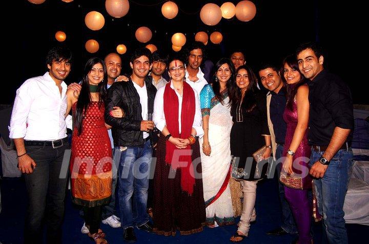 Arjun Bijlani and Mohit Sehgal with Miley Jab Hum Tum team