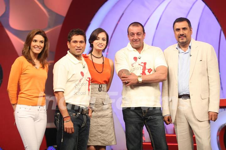 Raageshwari, Sachin Tendulkar, Dia Mirza, Sanjay Dutt and Boman at NDTV 'SUPPORT MY SCHOOL' event