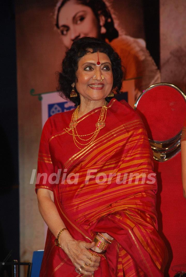 Celeb at Vyjayanthimala Bali tribute in Dadar