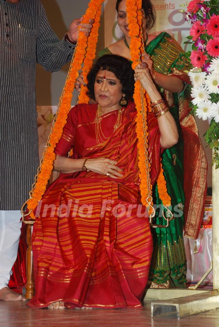 Celeb at Vyjayanthimala Bali tribute in Dadar