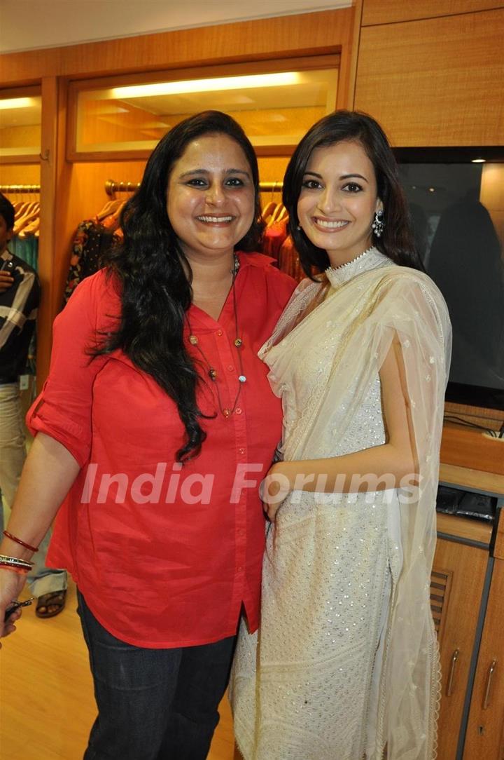 Dia Mirza promote her film 'Love Breakups Zindagi' at designer Ritu Kumar