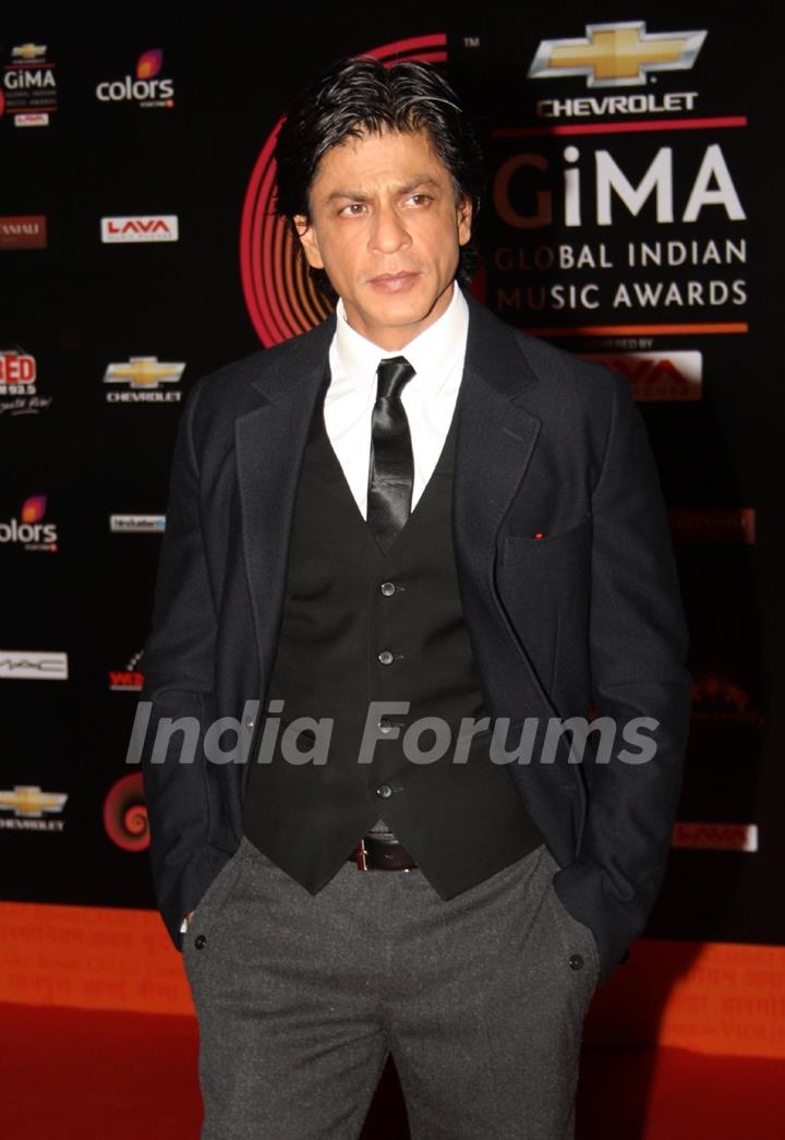 Shah Rukh Khan at 'Chevrolet Global Indian Music Awards' at Kingdom of Dreams in Gurgaon