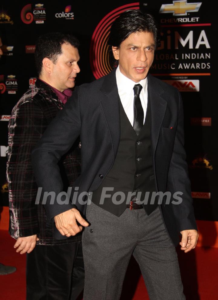 Shah Rukh Khan at 'Chevrolet Global Indian Music Awards' at Kingdom of Dreams in Gurgaon