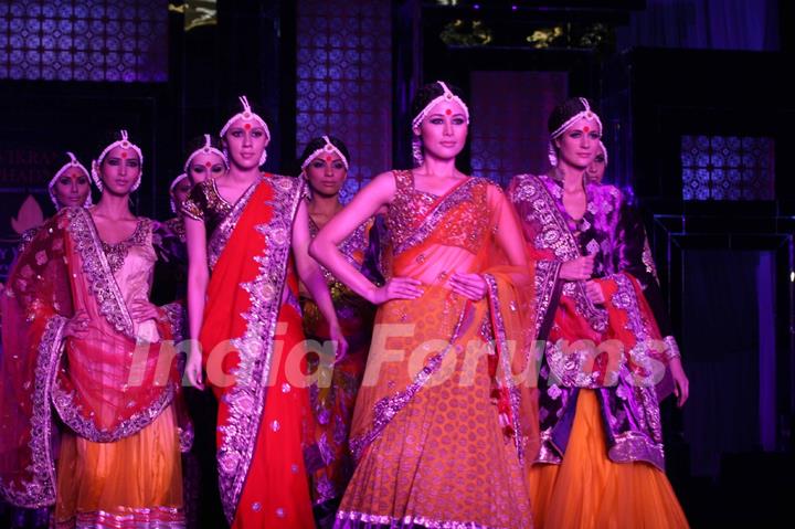 Models walks the ramp for Vikram Phadnis at Aamby Valley City India Bridal Week 2011 Day 1 at Sahara