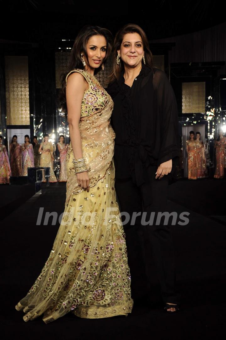 Malaika Arora Khan walks the ramp for designer Bhairavi Jaikishen's show at Amby Valley India Bridal Week day 2. .