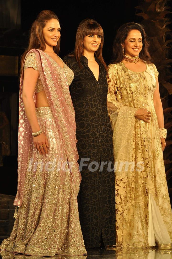 Hema Malini and Esha Deol walks on the ramp for Neeta Lulla Show at India Bridal week 2011 Day 4