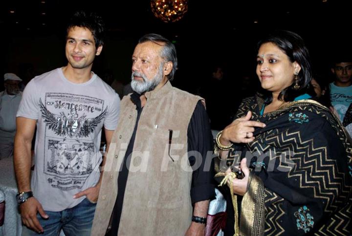 Shahid Kapoor with his father and mother