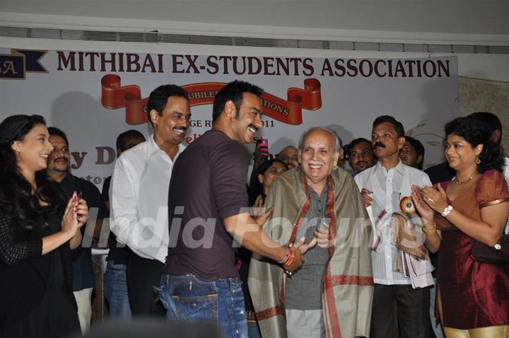 Ajay Devgan felicitated by Ex Mithibai College association headed by Krishna Hegde