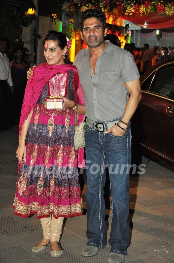 Suniel Shetty with wife grace Sanjay Dutt's Mata Ki Chowki in Bandra