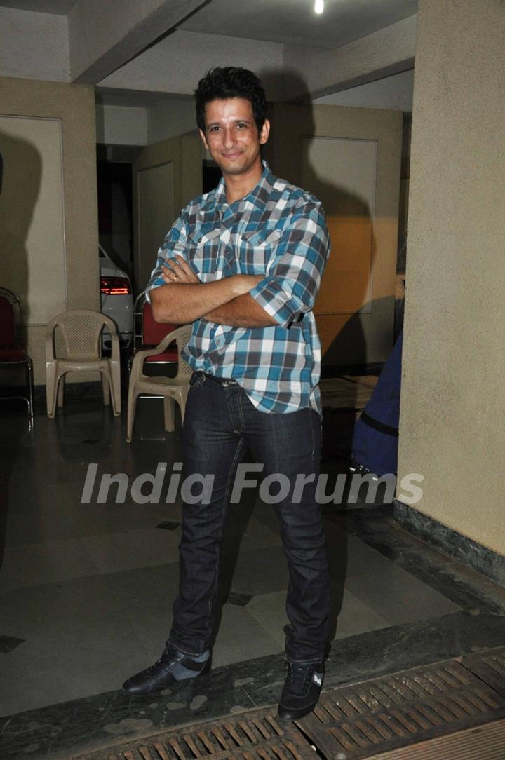 Sharman Joshi grace Sanjay Dutt's Mata Ki Chowki in Bandra