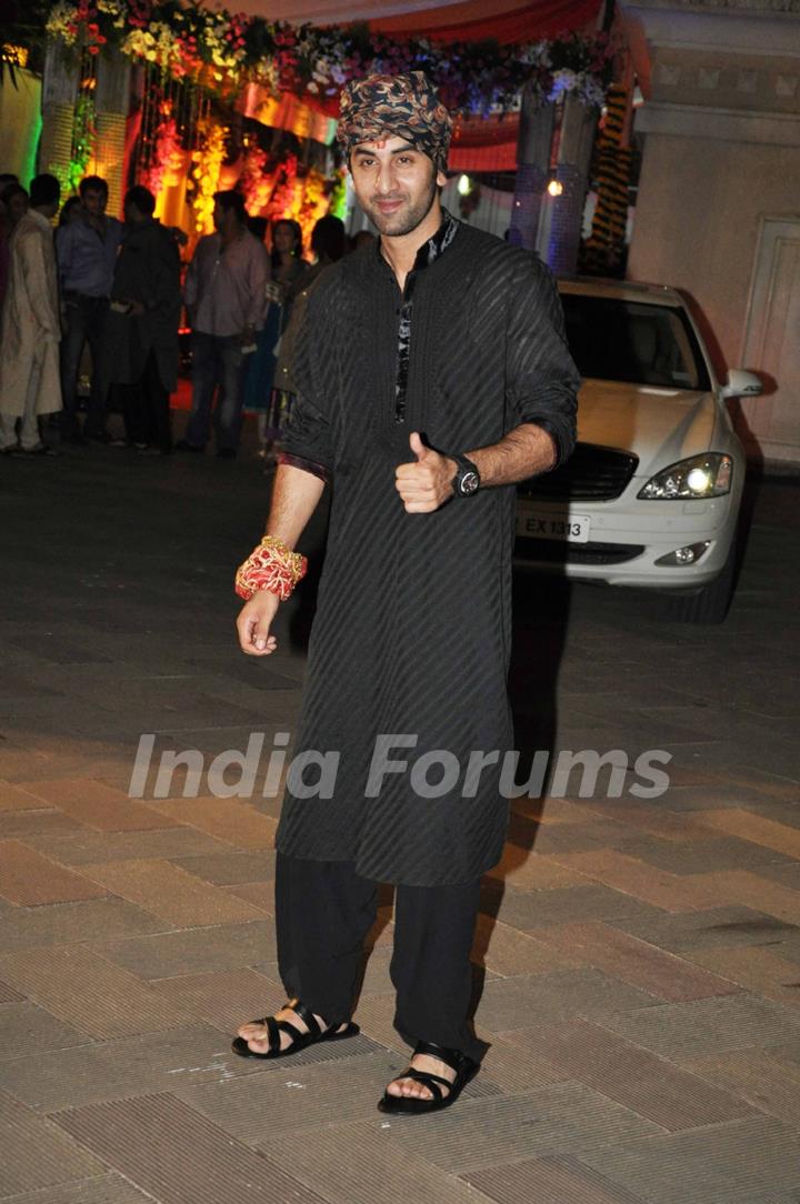 Ranbir Kapoor grace Sanjay Dutt's Mata Ki Chowki in Bandra