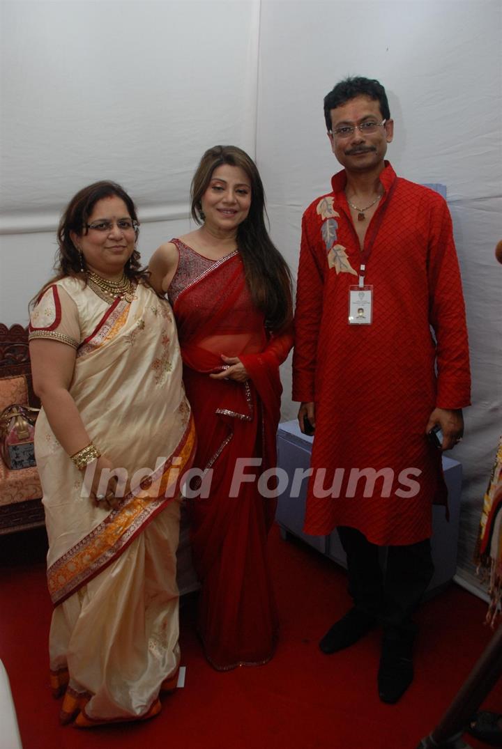 Celebs at Sarbojanik Shree Shree Durga Puja Committee 2011