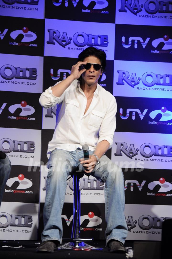 Shah Rukh Khan unveils UTV Indiagames Ra.One social game at Grand Hyatt, Mumbai