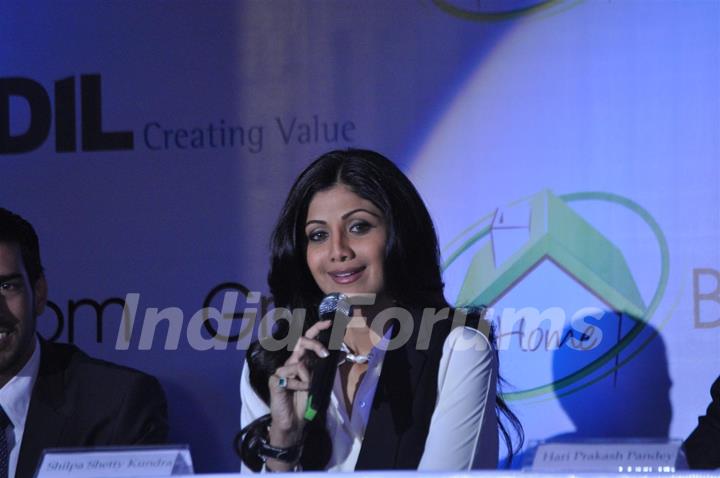 Shilpa Shetty during the launch of new website 'GroupHomeBuyers.Com' for home buyers at Hotel Novotel in Mumbai