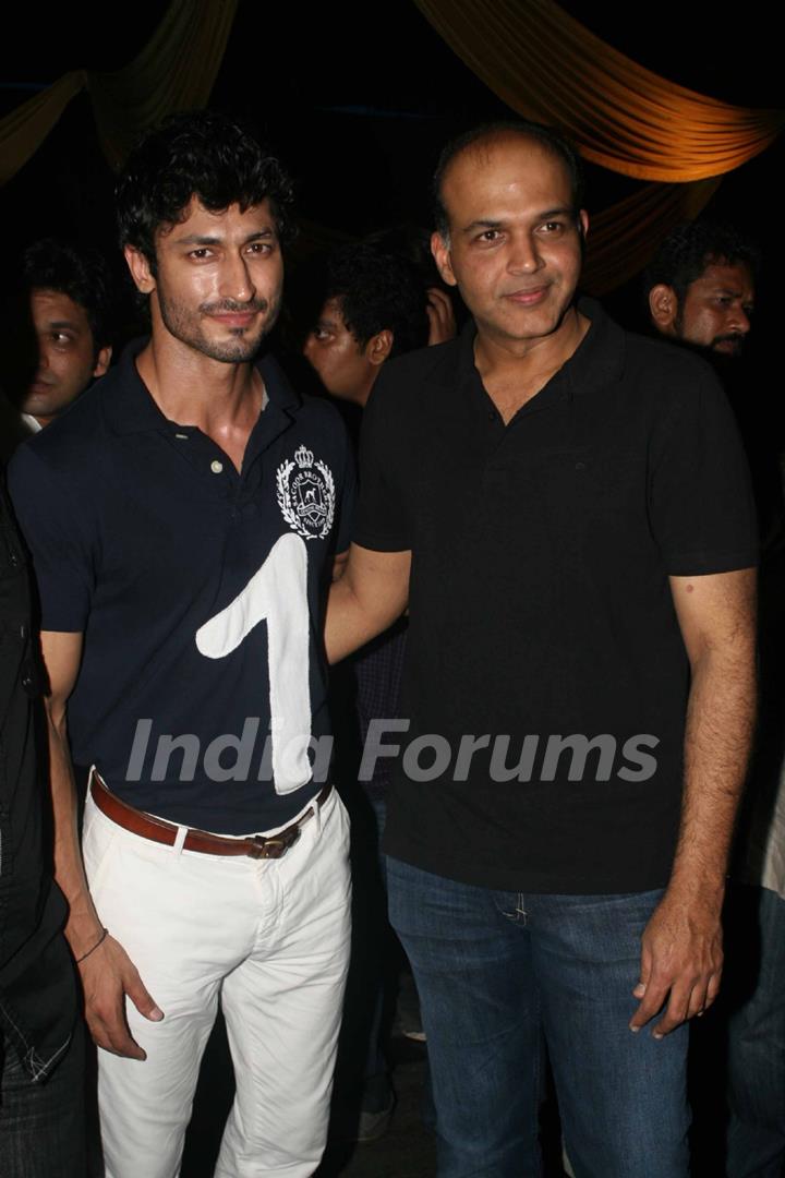 Vidyut Jamwal and Ashutosh Gowarikar at Success party of 'Force' movie