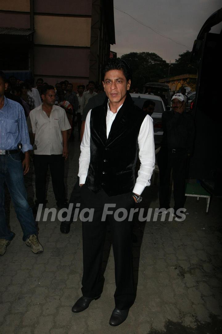 Shah Rukh Khan on the sets of Kaun Banega Crorepati 5 in Mumbai