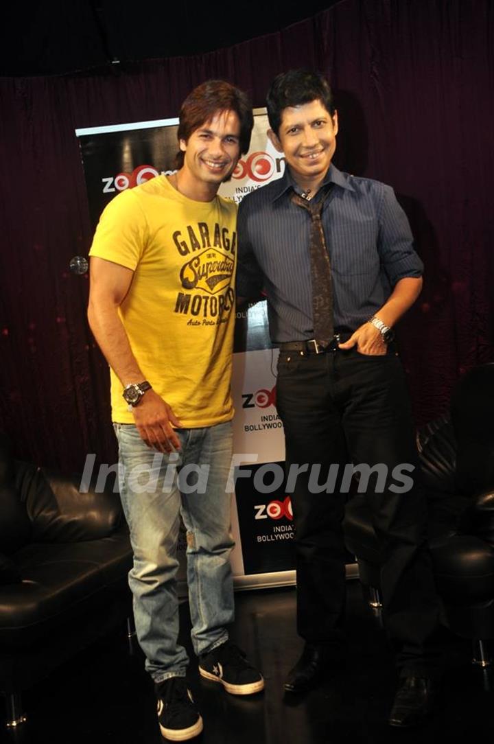 Shahid Kapoor with Omar Qureshi on Zoom