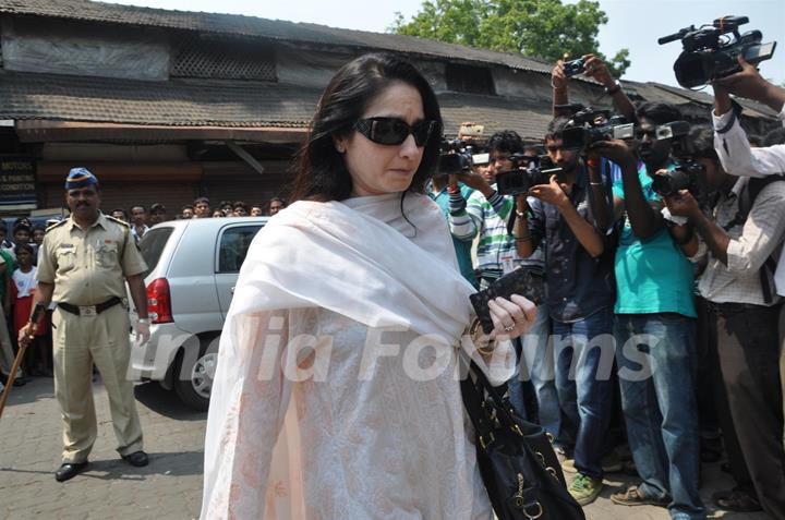 Celebs at Funeral of Legendery Gazal Singer 'Jagjit Singh' at Chandanwadi Crematorium, Amrin Lines