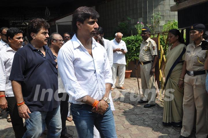 Madhur Bhandarkar at Funeral of Legendery Gazal Singer 'Jagjit Singh' at Chandanwadi Crematorium