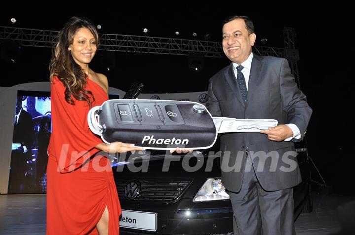 Neeraj Garg during the felicitation of Gauri Khan by Volkswagen Phaeton in Mumbai